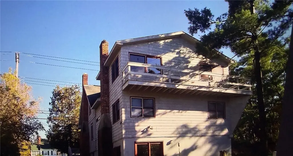 918 Danby Rd Unit 1-2