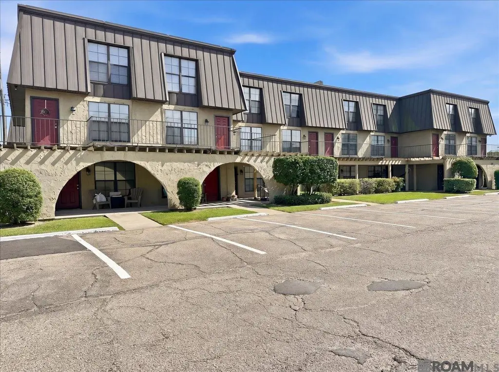 10290 W Winston Ave #14