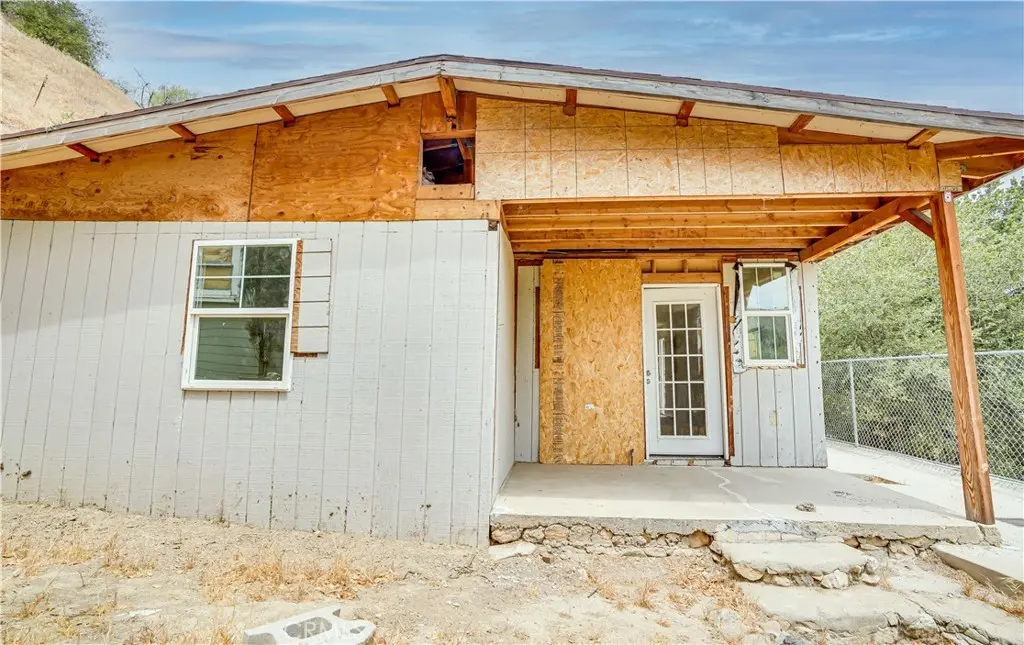 12055 Kagel Canyon Rd
