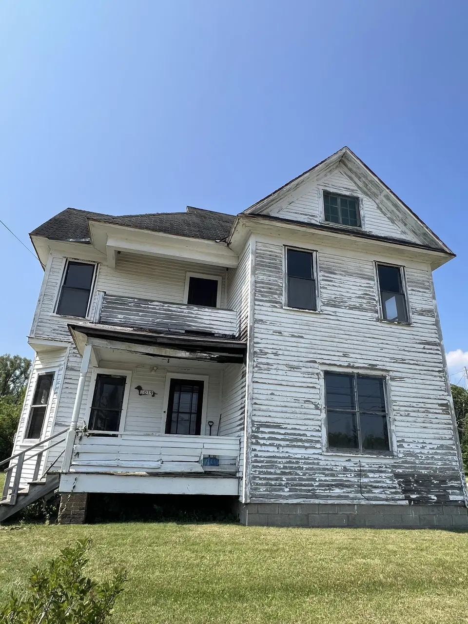1019 Mackinaw Ave