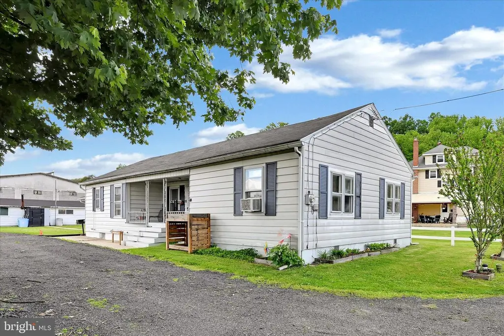 21 Prescott St
