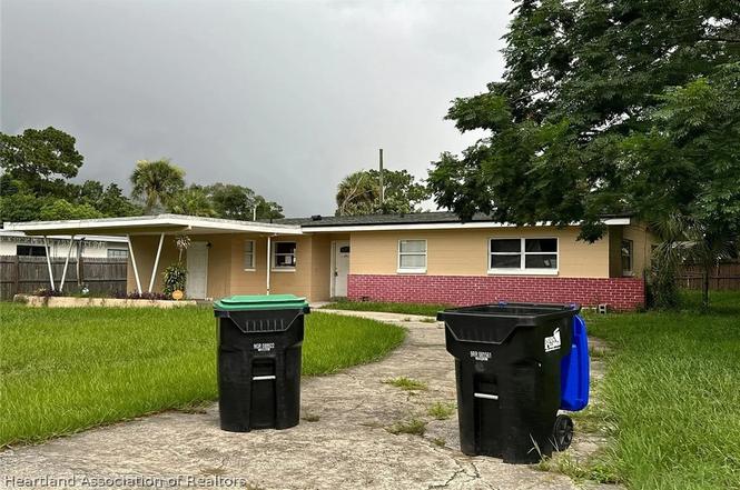 3713 Mitchell Rd