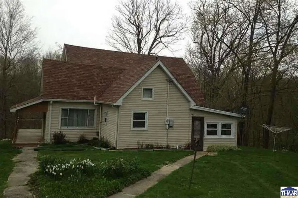 1102 E Circle Dr