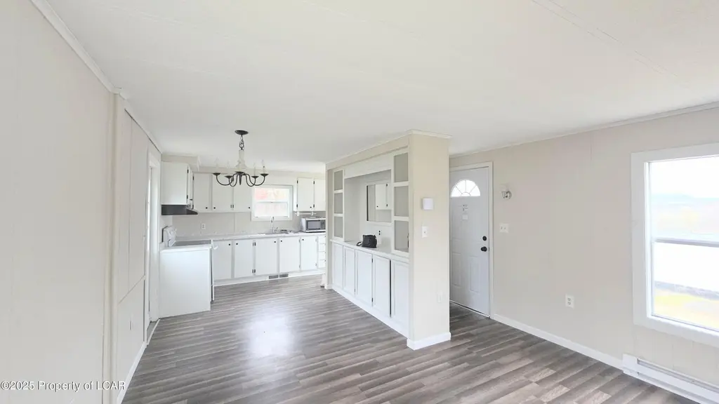 71 3rd Ln