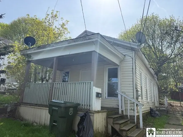 108 Hazzard St