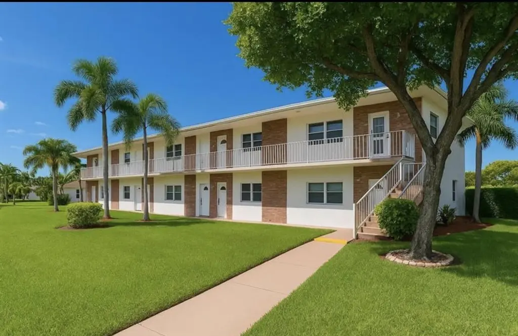 2851 E Golf Blvd #206