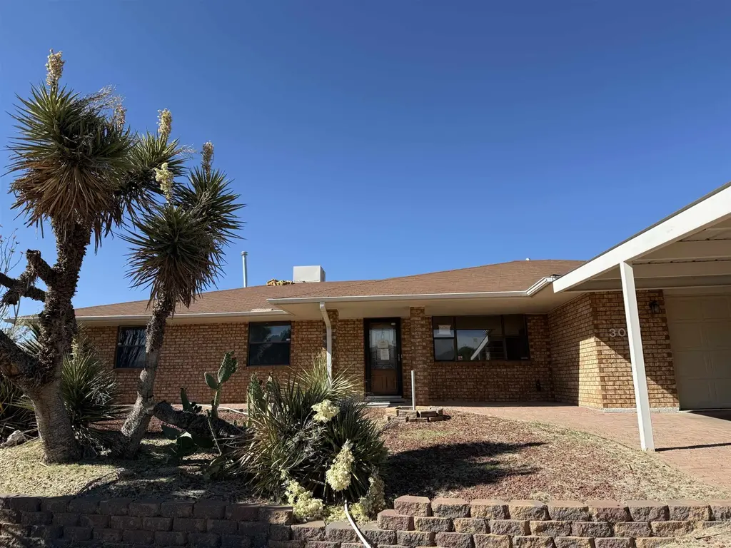 3017 Del Cerro