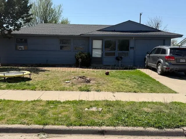 1121 Sierra Dr
