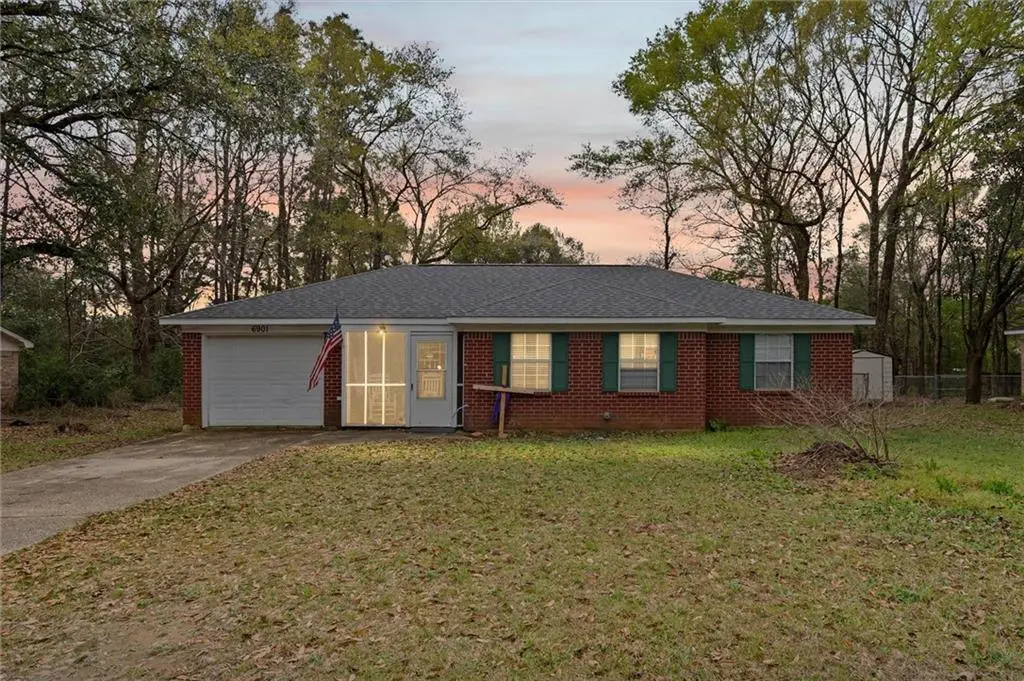 6901 Forest Glenn Ct