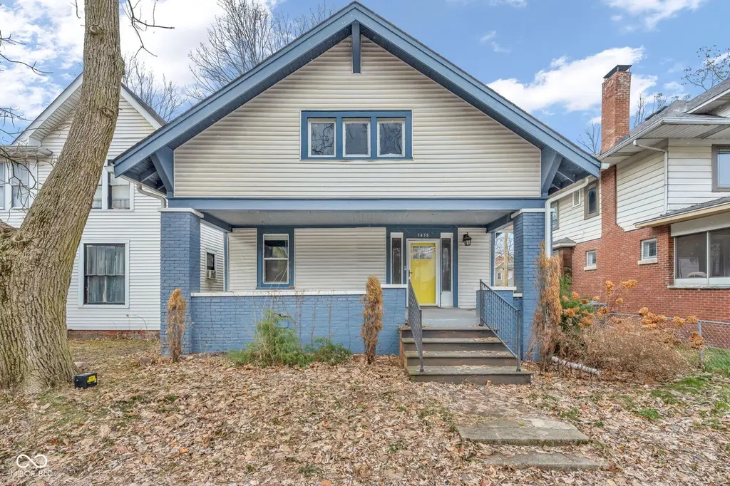 3458 N Kenwood Ave