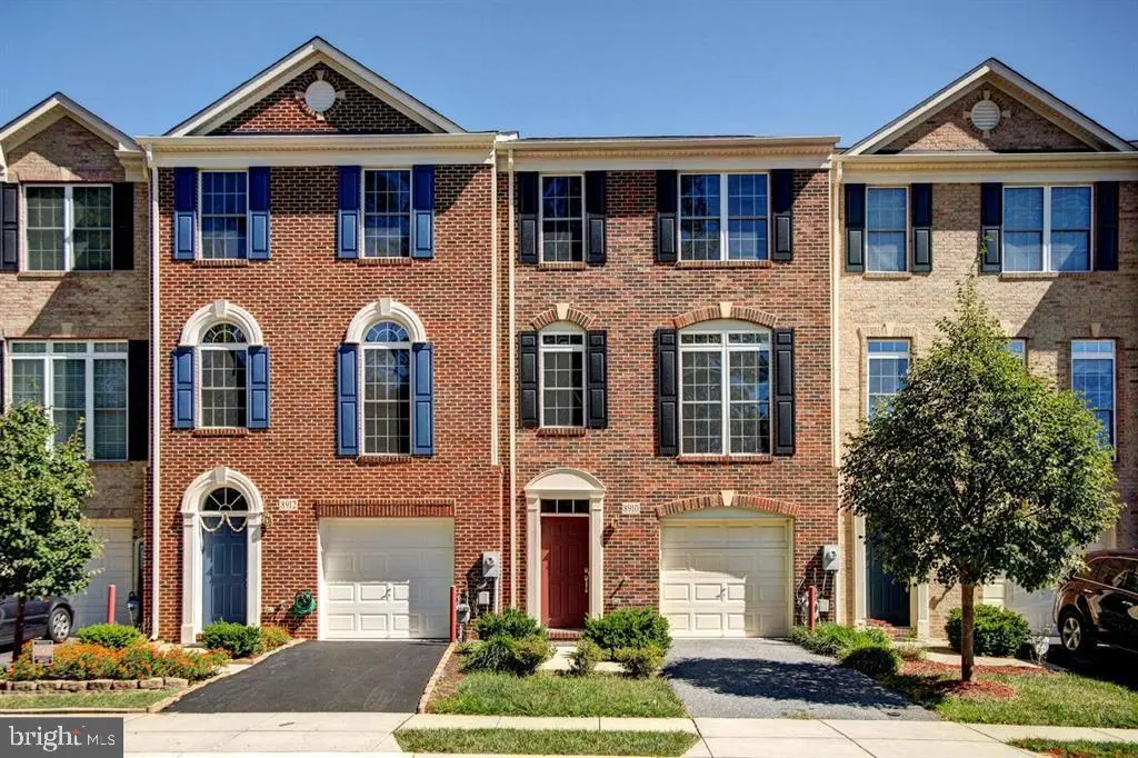 8910 Dawson Manor Dr
