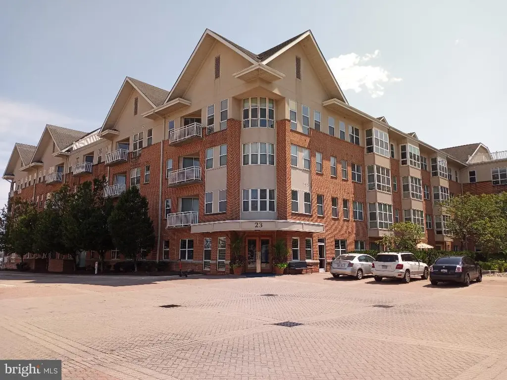 23 Pierside Dr #203