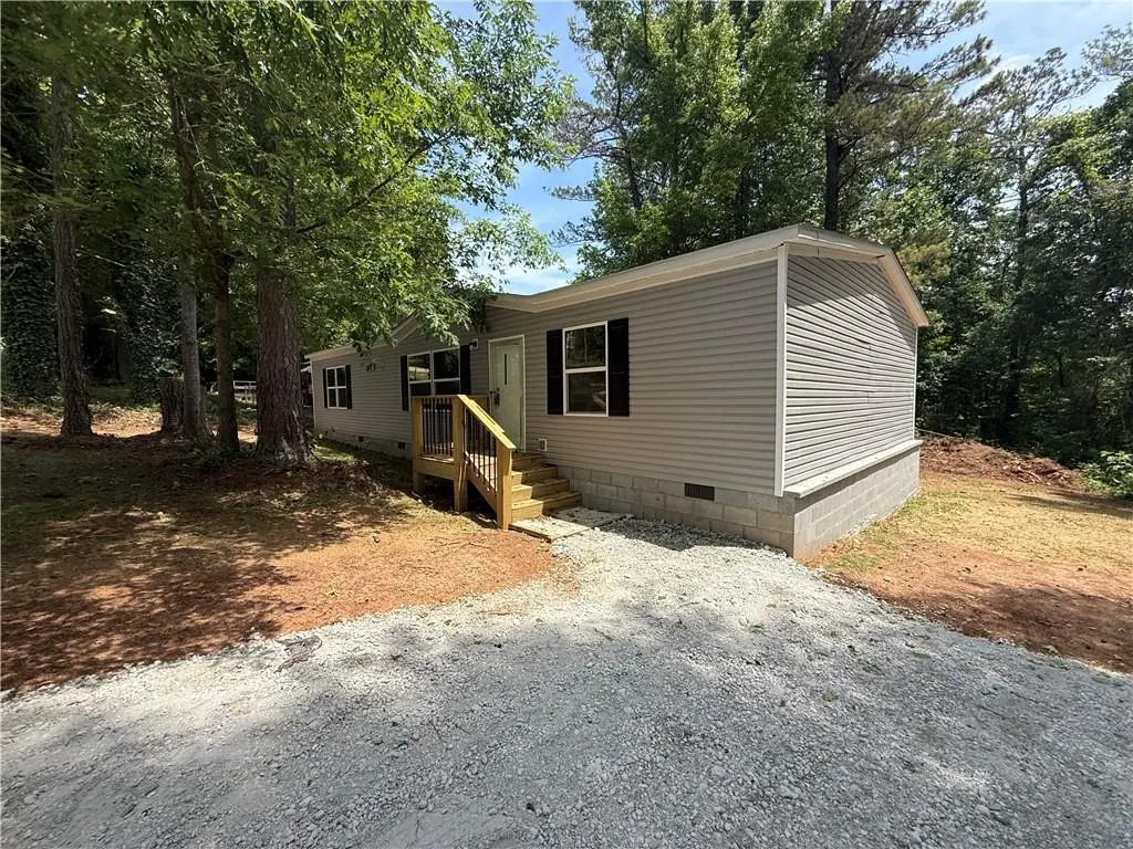 166 Evergreen Dr