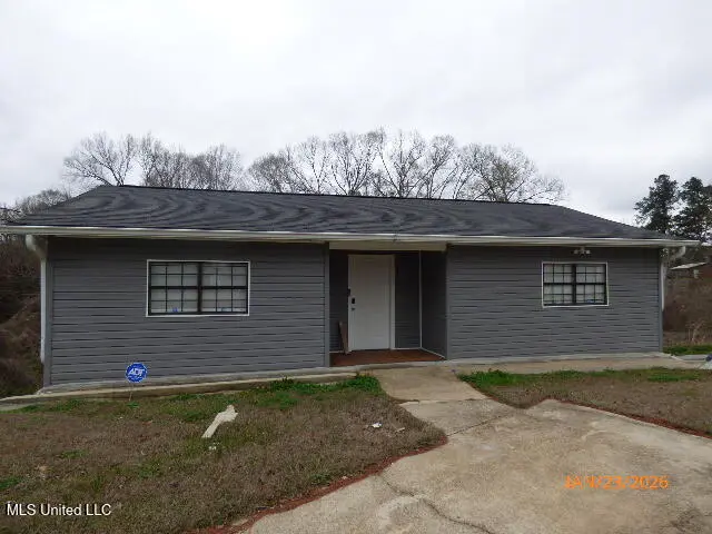 26 Cleothia Henyard Hts