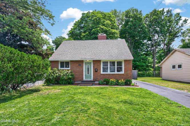 111 Daytona Ave