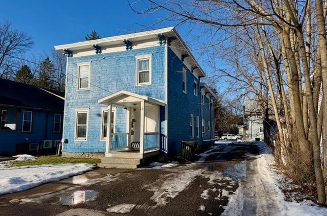 44 Union St