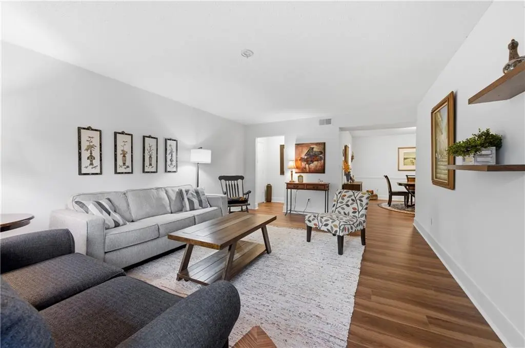6851 Roswell Rd Unit F15