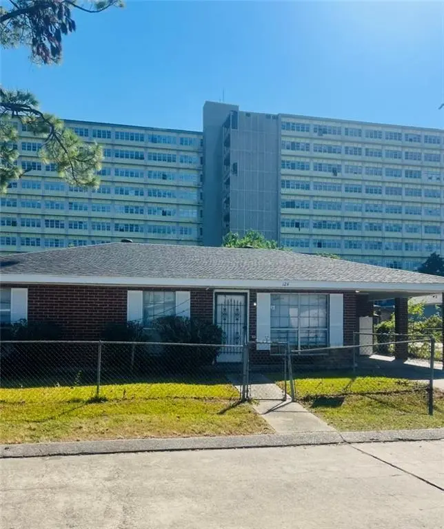 124 Prince Collins Ave