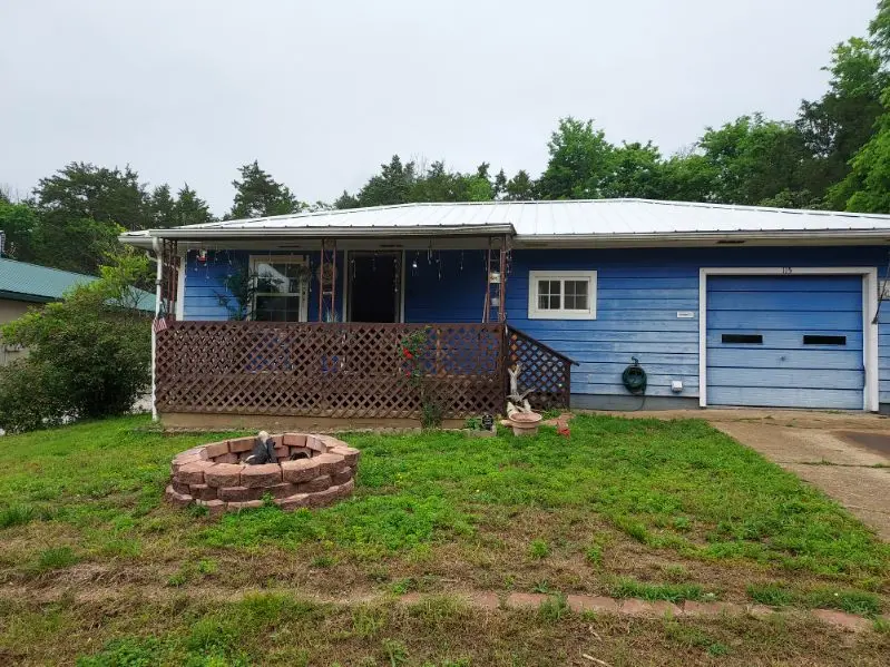 115 W Cardinal Lane Ln