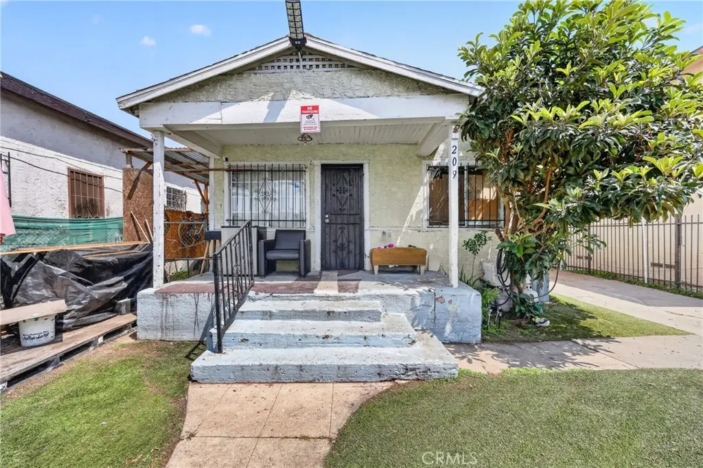 209 W 89th