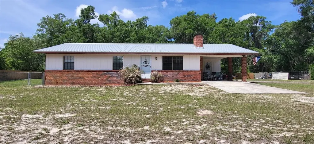 115 Fern Way