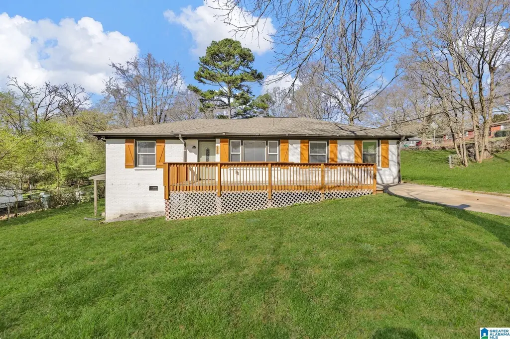 2348 3rd Pl NW