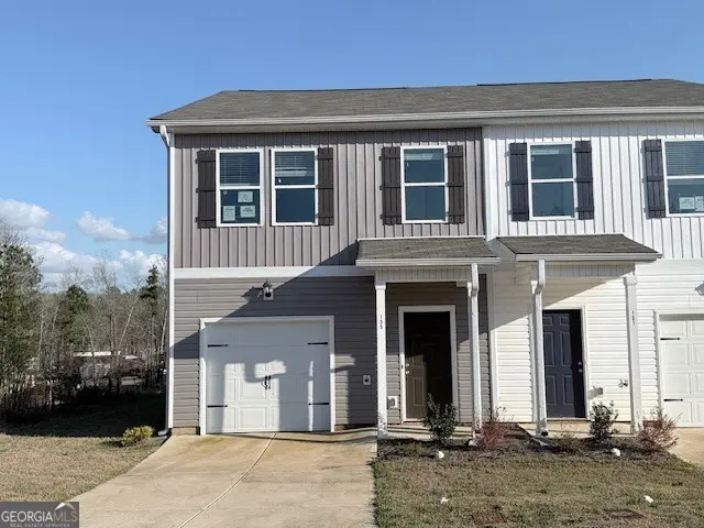 135 Pin Oak Trl