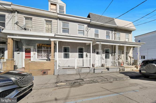 409 W Spruce St