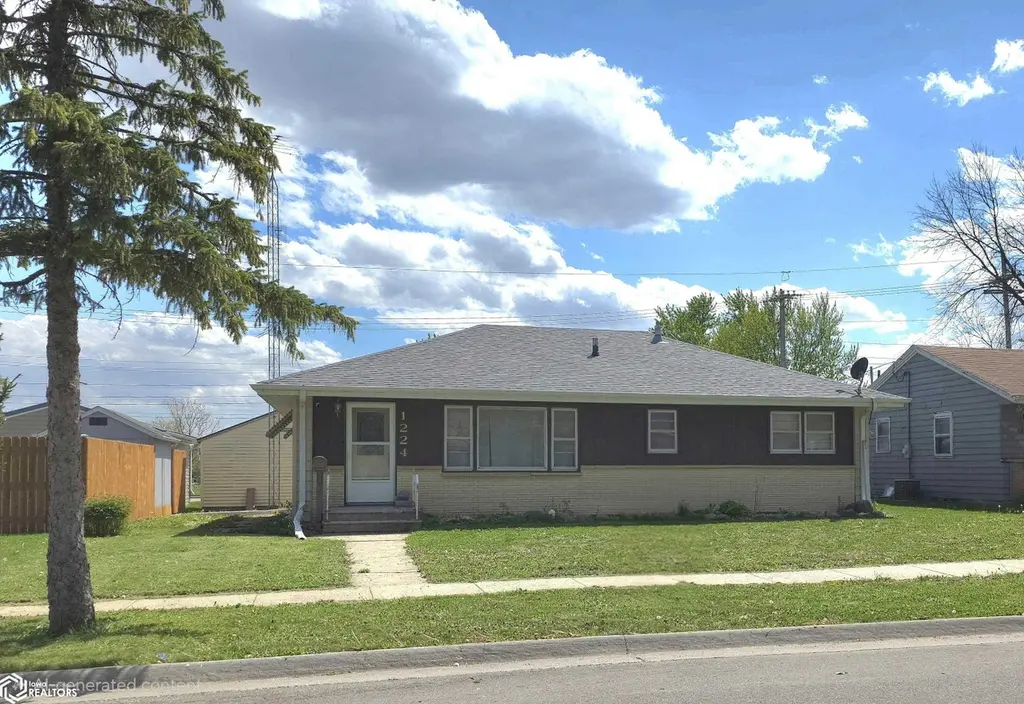 1224 Betsy Ln
