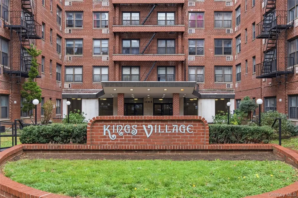 1165 E 54th St Unit 4G