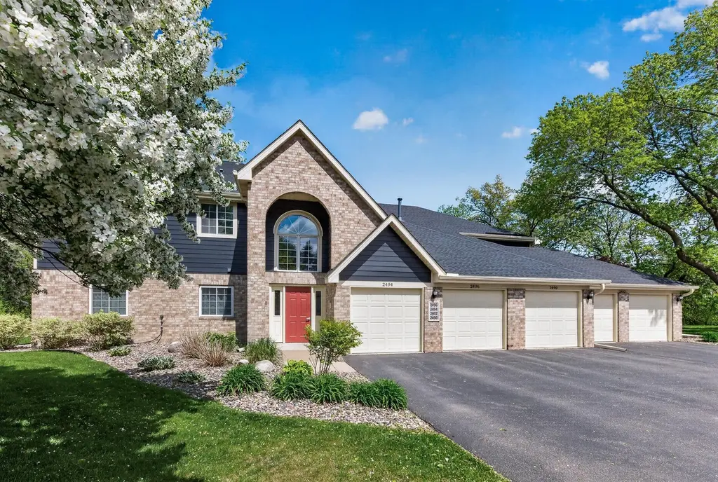 2494 Wilshire Ct