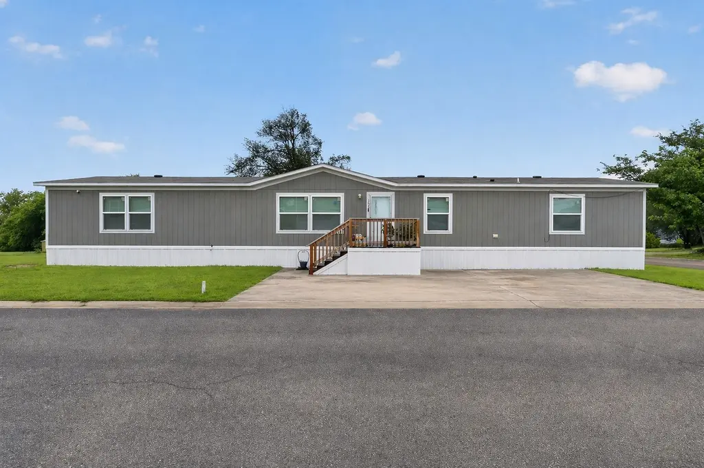 153 Cedar Grove Loop