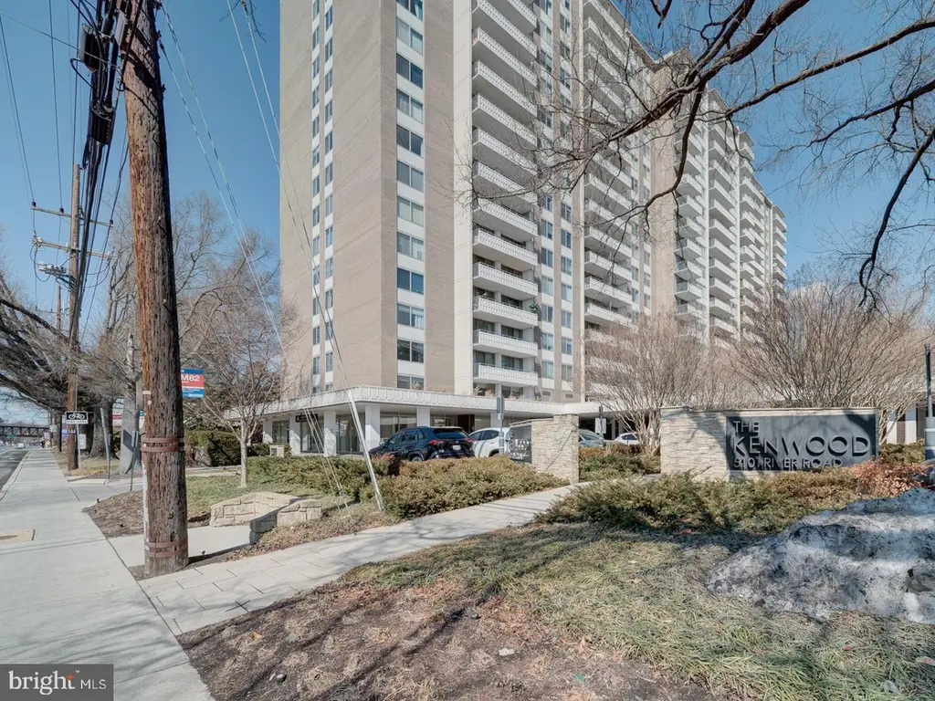 5101 River Rd #411