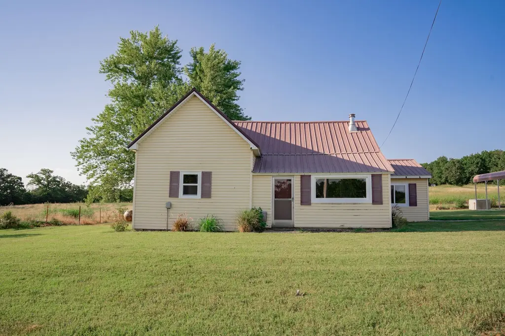 11861 E 1350 Rd