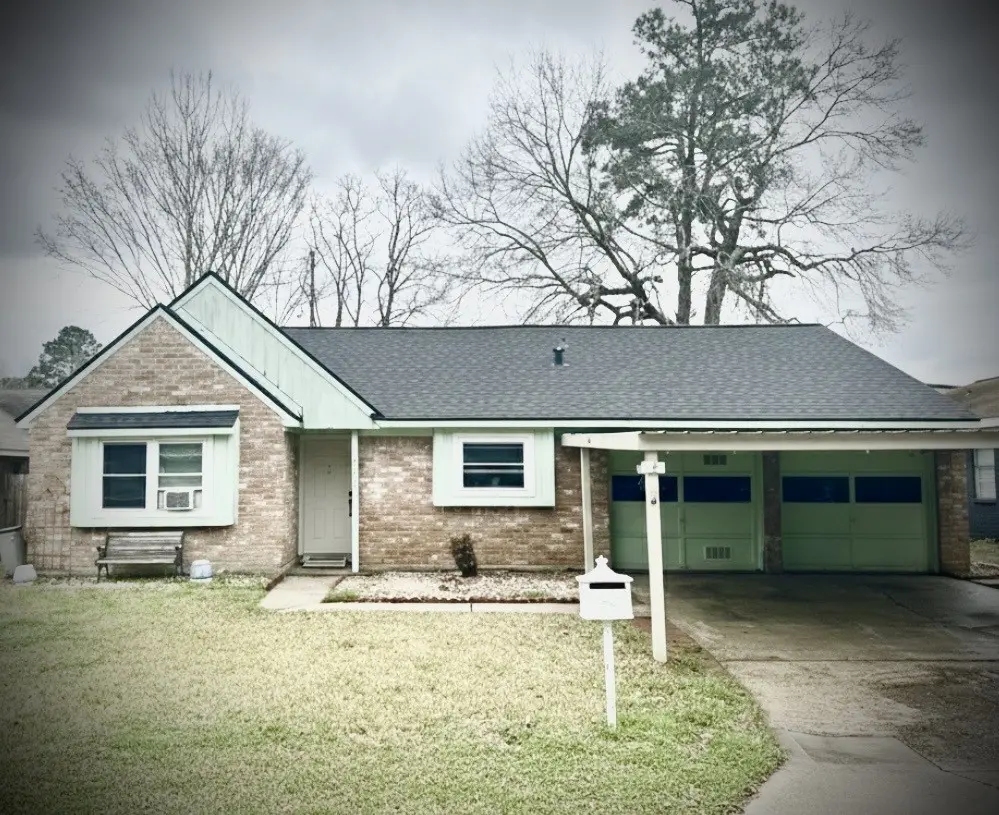 705 Phyllis Ct