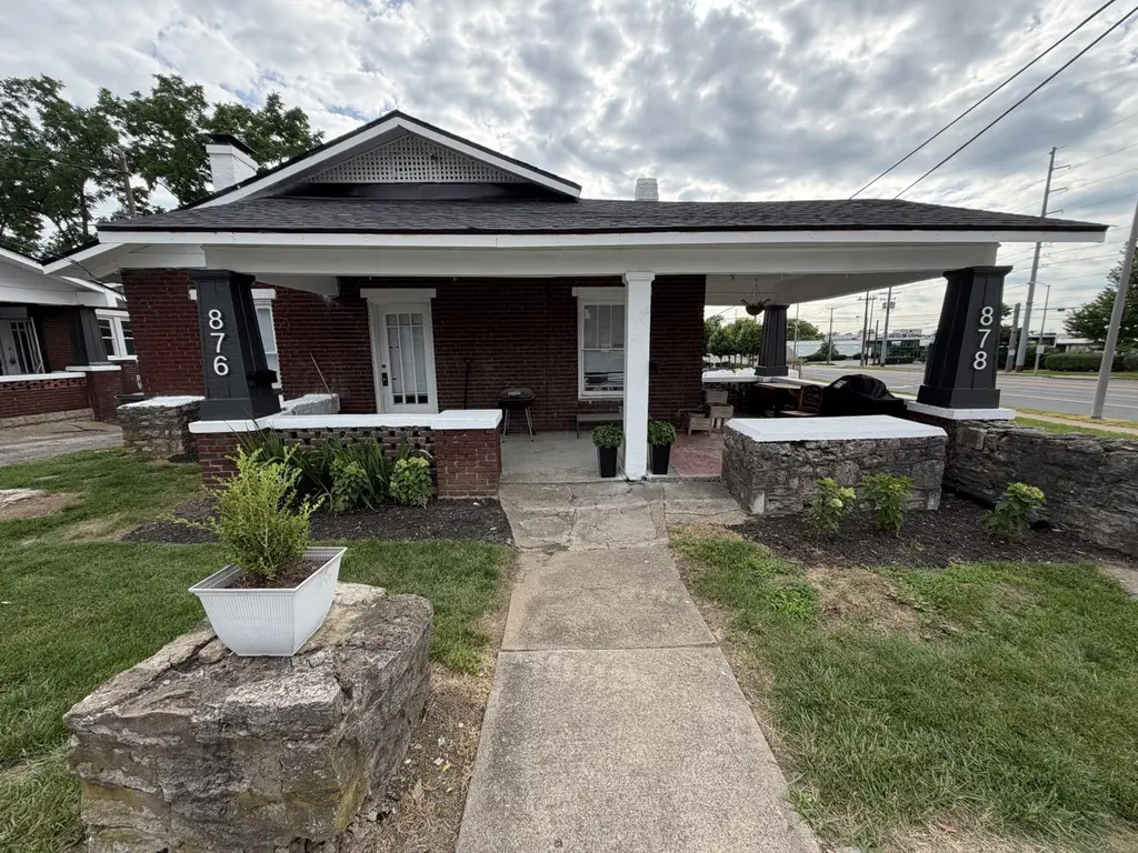876-878 Angliana Ave