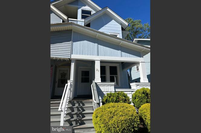 21 Columbia Ave