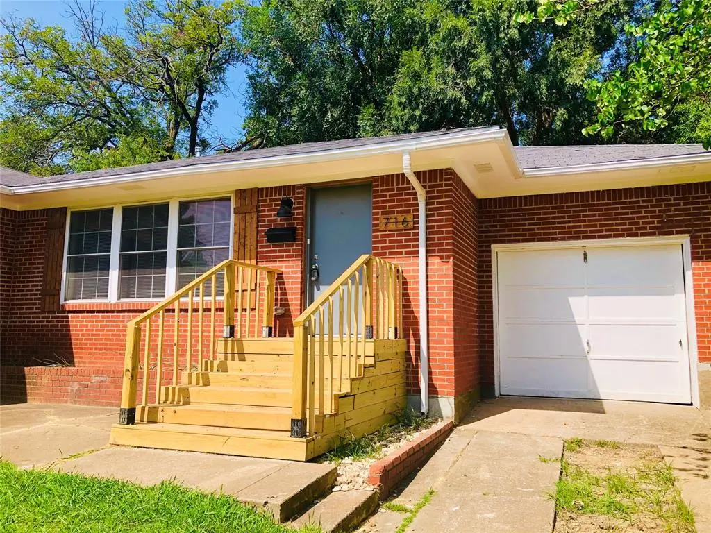 716 Kessler Blvd