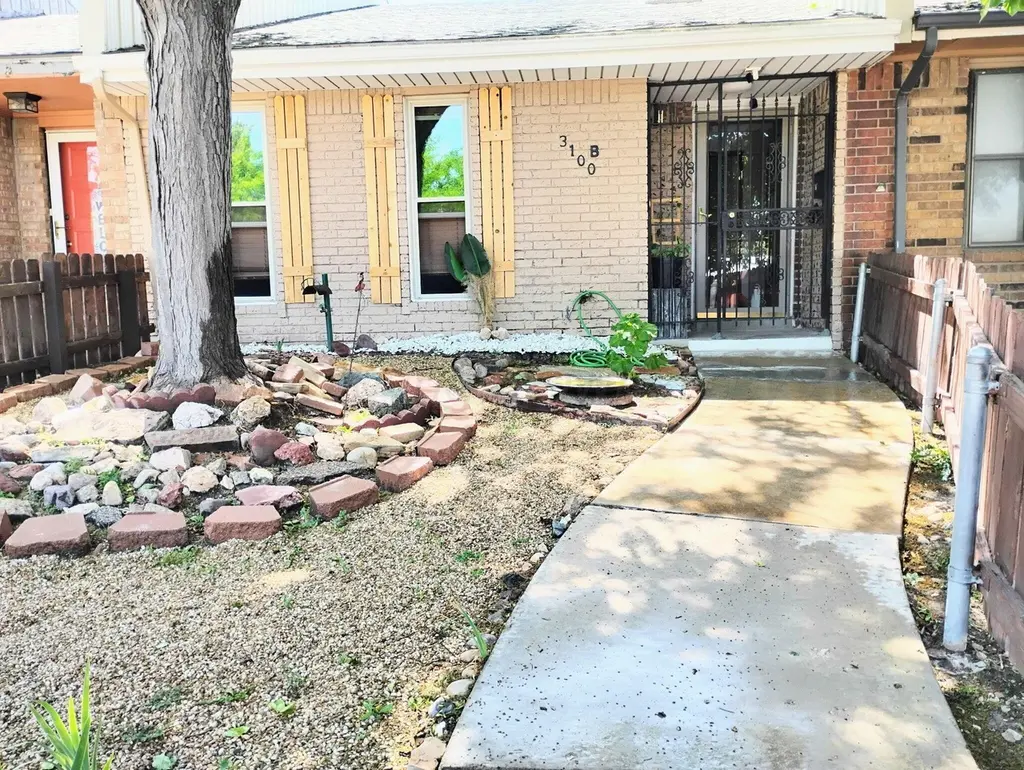 3100 Janet Dr