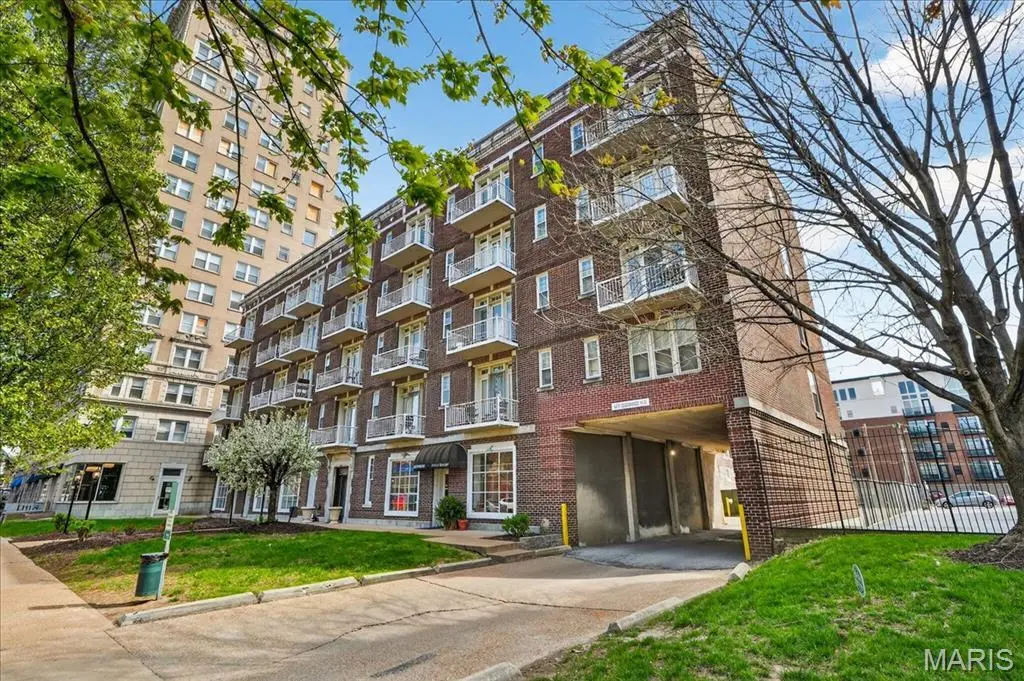 5316 Pershing Ave #507