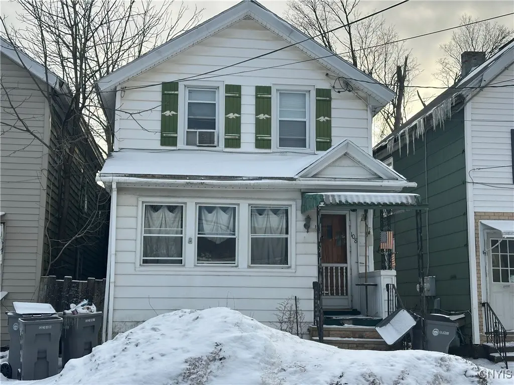 108 E Embargo St