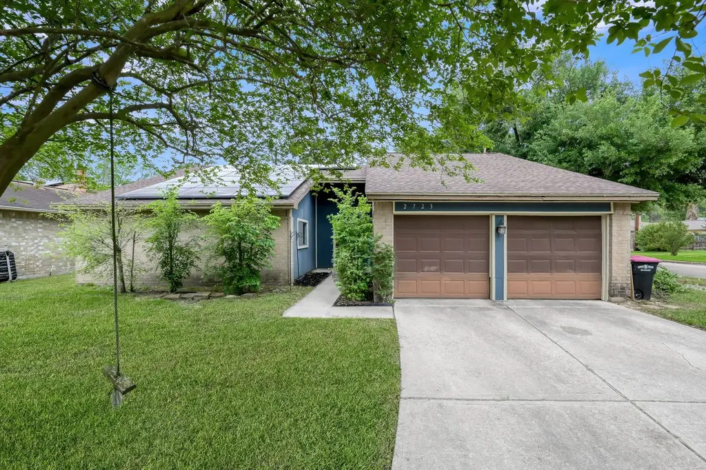 2723 Goldspring Ln