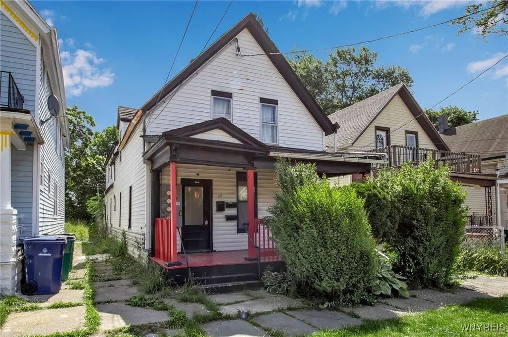 37 Pershing Ave