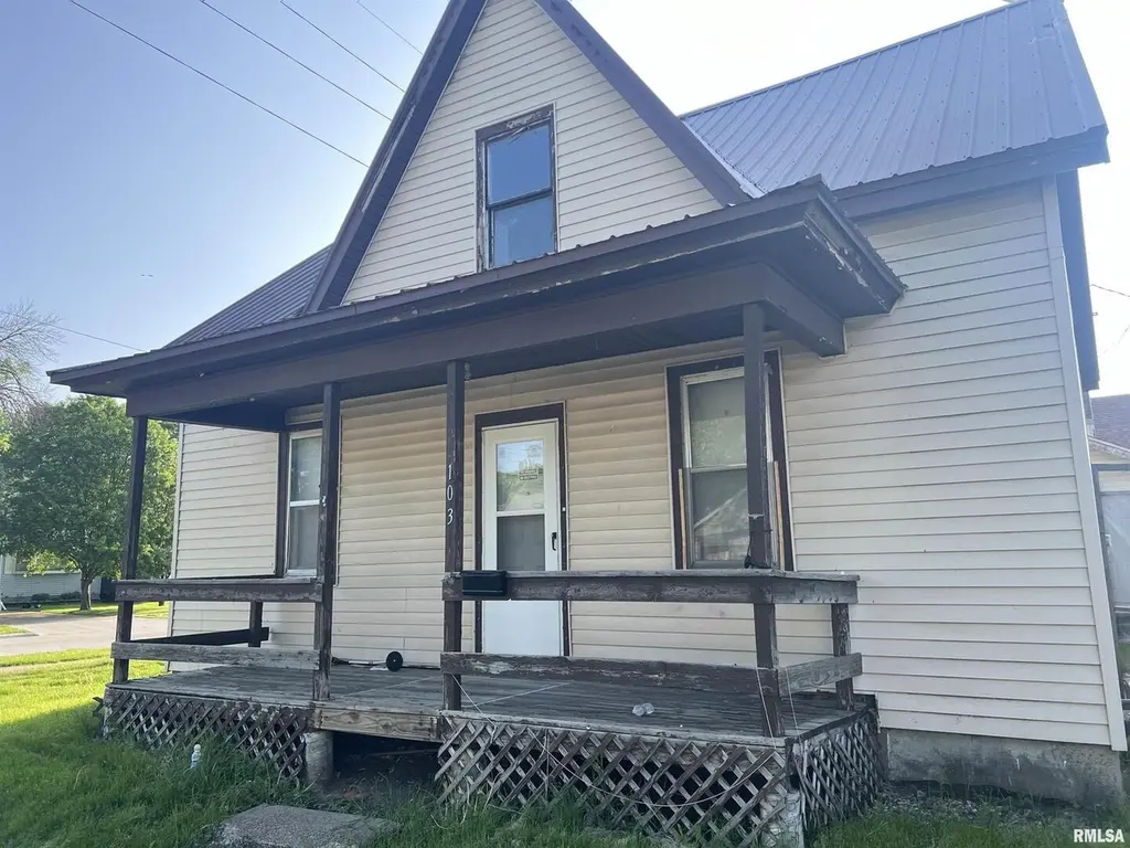 103 S 6th St