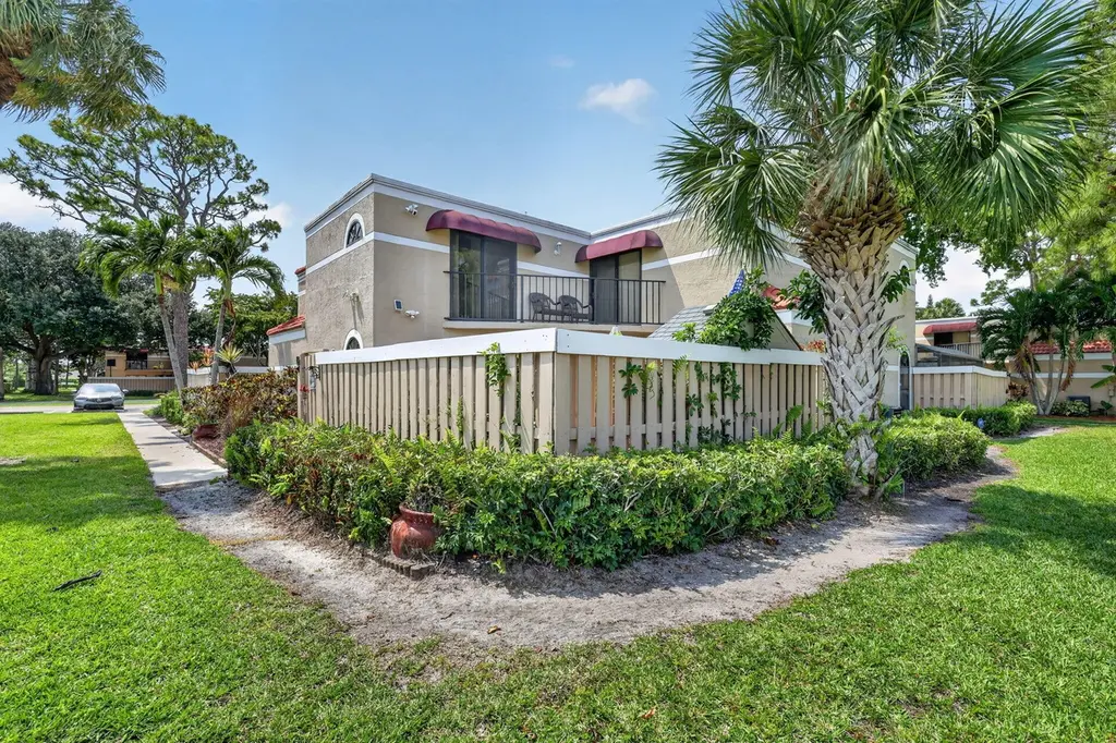 4355 Village Dr Unit B