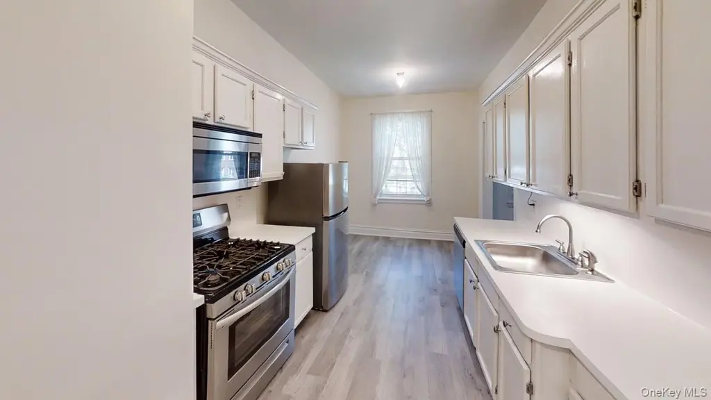 445 Gramatan Ave Unit FC2