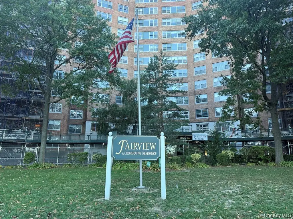 61-20 Grand Central Pkwy Unit A 1104
