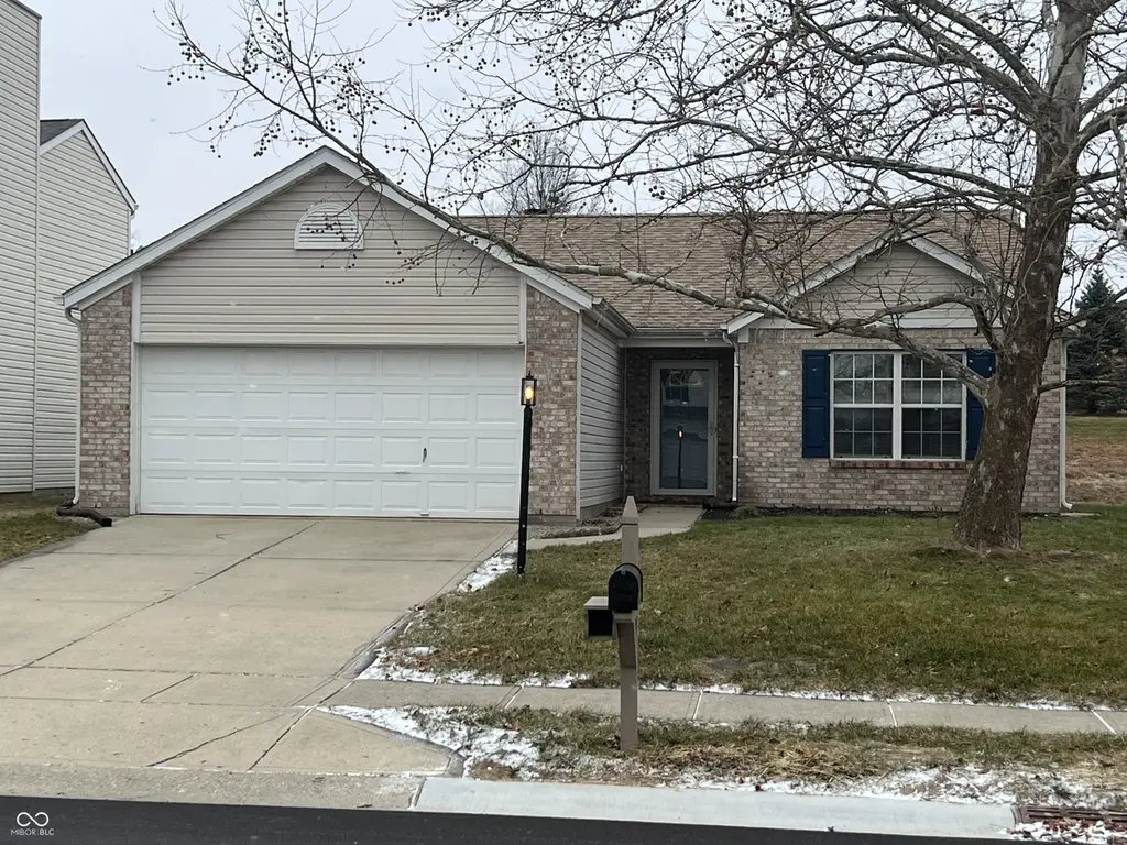 12398 River Valley Dr