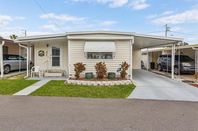 1600 N Old Coachman Rd #311