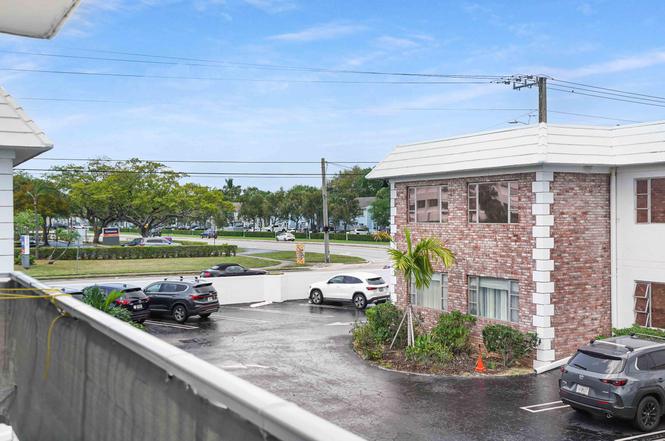 330 S Cypress Rd #625
